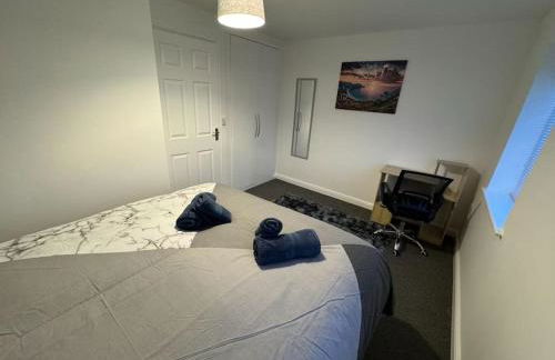 Modern TownHouse - 3 bed 2.5 bath 2 Private Gated Parking - Photo 18