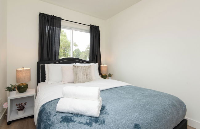 Cozy Apartment in Atwater Village - Photo 5