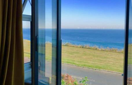 Seafront home with fabulous sea views - Foto 1