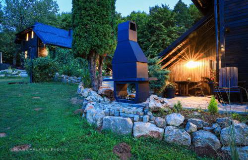 WoodenHouse with two Apartments - Foto 7