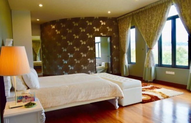 Tanah Aina Farouq - Foto 4