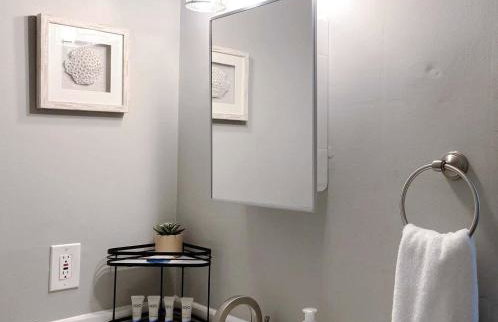 Orange Crush Cottage- Downtown Beaches & Dining - Photo 25