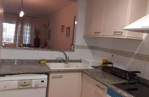 Amanecer marino, solo a 5 minutos andando de la playa - Photo 15