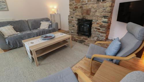 Candle Croft - Photo 3