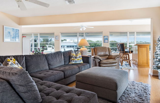 232 South Harbor Upstairs 3 Bedroom Apts by RedAwning - Photo 14