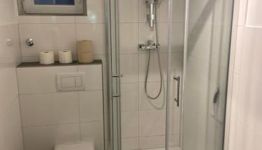 Work and Sleep Dortmund 5 bis 6 Pers Voll ausgestattet und frisch renoviert D5 - Foto 4, Shower