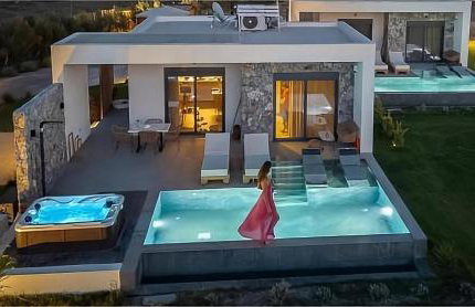 Aphrodite Luxury Villas & Suites-Private Heated Pool & Jacuzzi - Photo 1