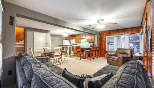 Clear Lake Vacation Rental Walk to City Beach! - Foto 3