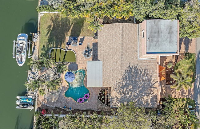 Decked Out On Marbury 4 Bedroom Home by RedAwning - Photo 65