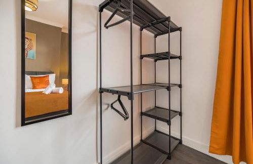 Station Side Sanctuary - 2BR Central Brighton Stay - Foto 12