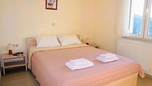 Olive Tree Hillside Apartment - Foto 3, Habitación