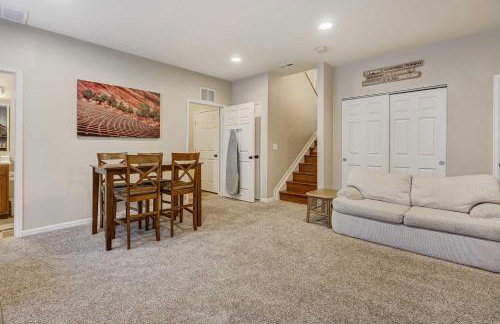 Cresthaven Hall 2 Mins to UCCS Family Fun & BBQ - Foto 36