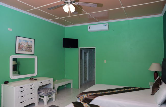 Beach-Pool-Sun-family-6 bedroom getaway - Foto 9