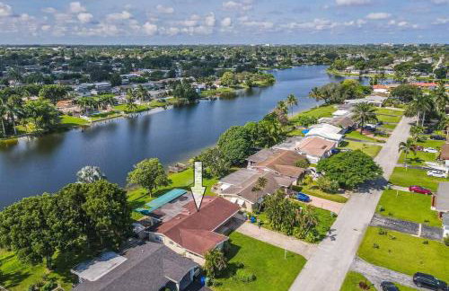 Private Lakefront Home in Miami/Pembroke - Foto 1