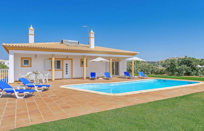 Villa Figueiras - Photo 1