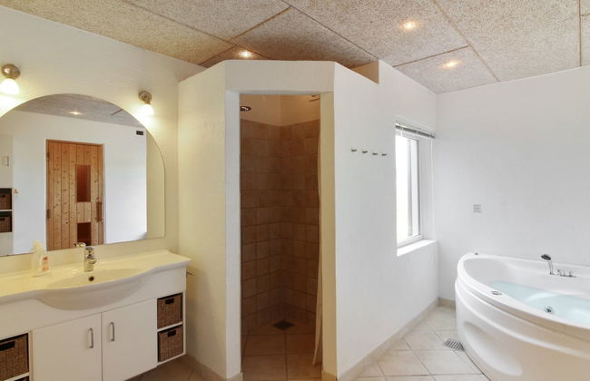 "Edwin" - 400m from the sea - Photo 27