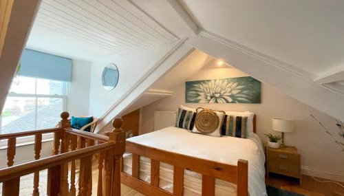 Penzance~Charming family home~3 bed ~2 bathrooms - Foto 3, Other