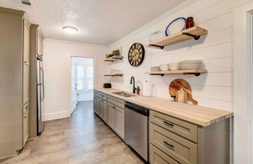 2 Mi to Magnolia Mkt Cozy Retreat with Shared Yard - Foto 9