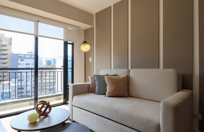 w Fascinating 1BR With Balcony in San Isidro - Foto 19