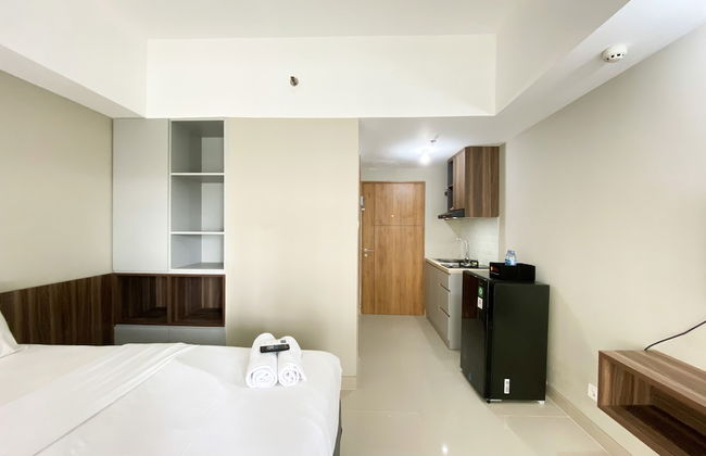 Modern Look and Tidy Studio LRT City Jatibening Apartment - Photo 6