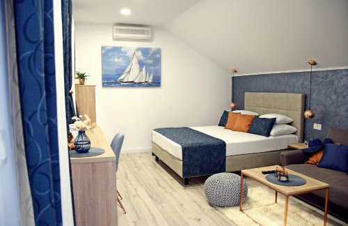 Villa Ana Apartments - Photo 20