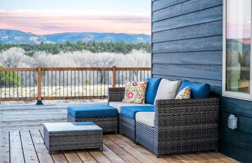 Brycegate Retreat. Stunning Views. Modern Comforts. - Photo 39