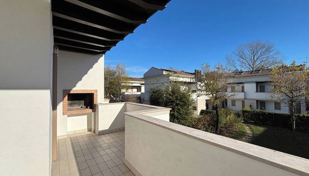 Flat With Swimming Pool and Balcony - Foto 2, Imagen principal