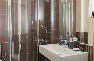 Into The Blue Apartment - Photo 46