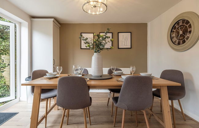 Bright&Spacious 3BD in Centre of Bourton - Photo 67