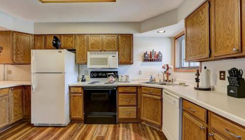 Brown Family Condo for Families Golf Trips and Girls Getaways - Foto 3