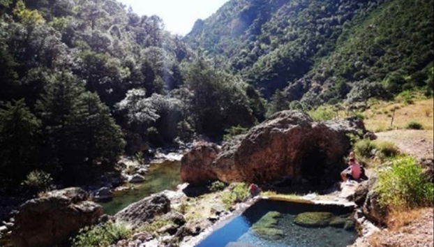 Hike to the Ekarine natural springs