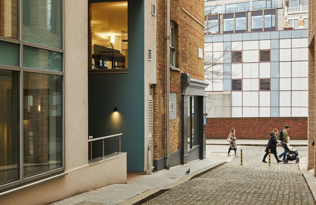 master Farringdon - Photo 49