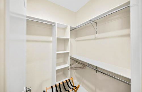 Spacious 9BR Home with Parking and Near DTLA - Foto 3