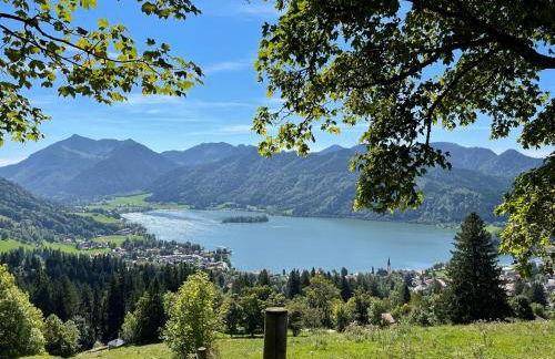 Architect-Apartments 80qm 3 Schlafzimmer, integrierter Küche und Bad, 2min von A8, Garten mit Sitzgruppe, ruhig und modern - Foto 34