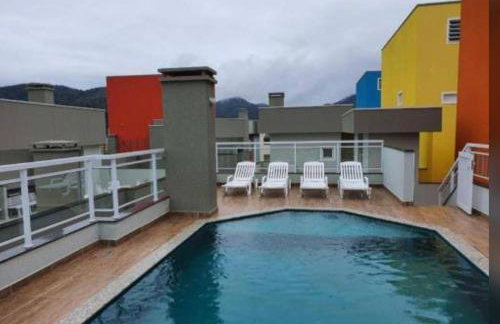 Lindo apartamento em Ubatuba com piscina e lazer - Foto 14