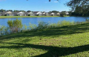 279 square meter luxury waterfront home, private pool 15 minutes from Disney! - Foto 21