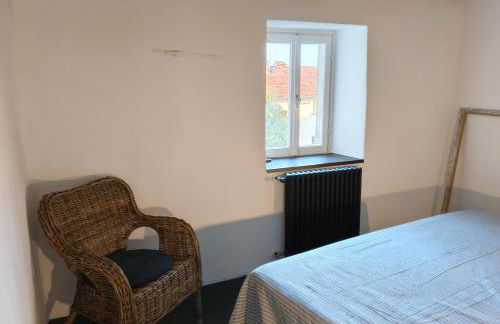 Elegant Traditional Home Steps from the Lake, with Garden and Panoramic Terrace - Photo 20