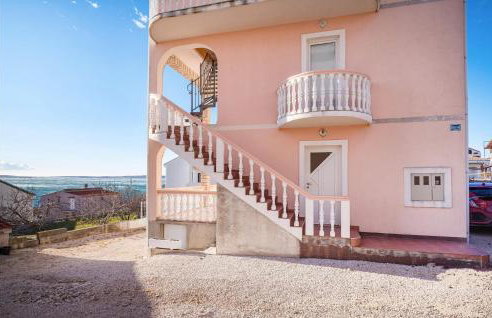 2 Bedroom Nice Apartment In Rtina - Photo 11