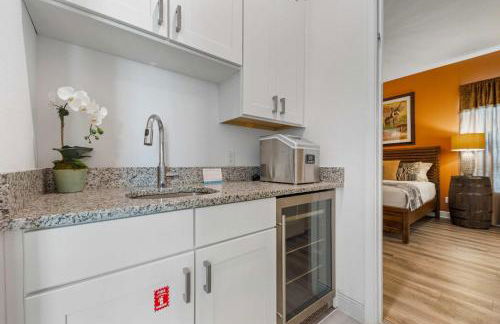 Happiest Home on Earth - Custom Pirate & Nature Bunks 8 King Suites Theater & Pool - Foto 49