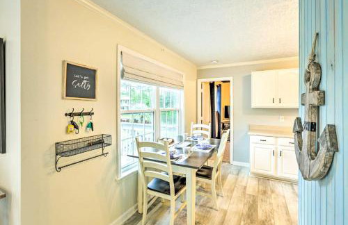 Waterfront Home Spectacular On-Site Fishing! - Foto 9