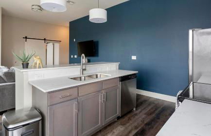 Landing Stunning 2BD Gym Rooftop Lounge - Foto 3