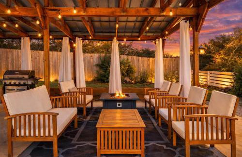 Manchaca 4 bedroom sleeps 10 Pool and Hot tub - Photo 65