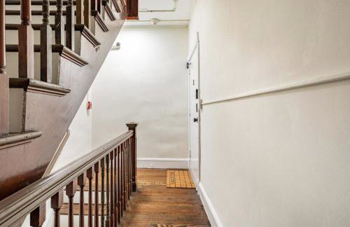 Dreamy 2BR in Downtown Princeton - Photo 25