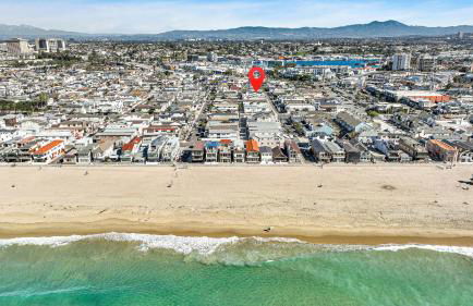 Beach Escape with Patio! 2 Min Walk to Sand & Surf - Foto 54