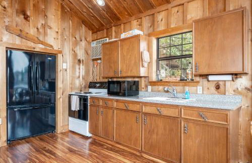 Liams Lodge-Peaceful Cabin Panoramic Lake Views - Foto 13