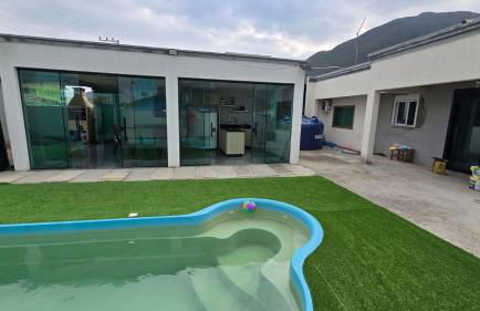 Karina Saraiva - Photo 1