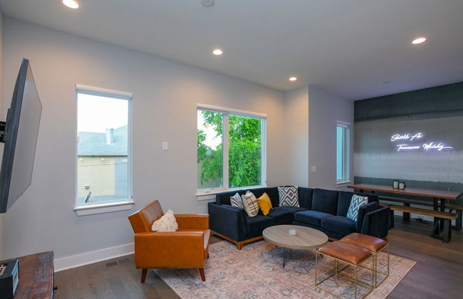 Franklin by Avantstay Trendy Townhouse in Great Location w/ Private Roof Top Patio - Foto 10