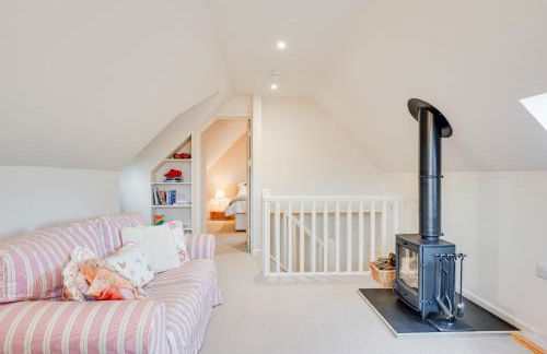 Charming Coach House Retreat Near Sherborne Abbey - Foto 3