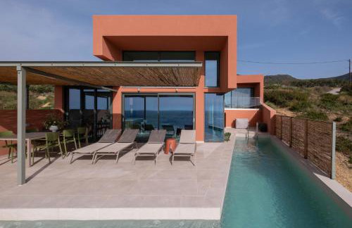 Casa Tarrha- Beachfront Villa with Heated Pool - Foto 4