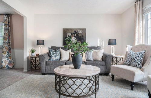 Central Family Oasis with Hot Tub & Fenced Yard - Foto 6